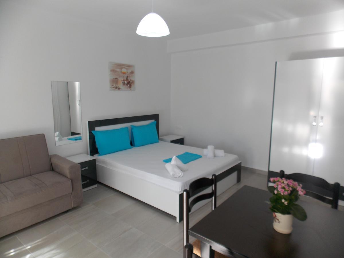 Elvin Apartments Саранда Екстер'єр фото